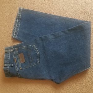 Wrangler George Strait Cowboy Cut Jeans